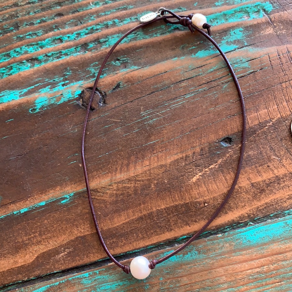 Freshwater pearl choker